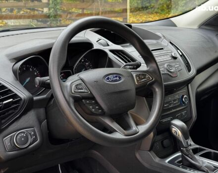 Черный Форд Эскейп, объемом двигателя 2.5 л и пробегом 201 тыс. км за 15290 $, фото 13 на Automoto.ua