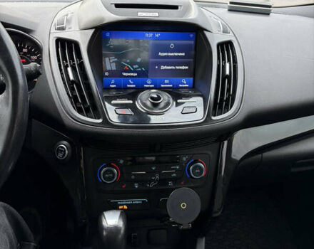 Черный Форд Эскейп, объемом двигателя 2 л и пробегом 74 тыс. км за 14650 $, фото 10 на Automoto.ua