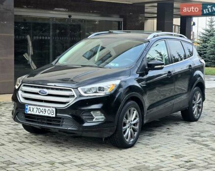 Черный Форд Эскейп, объемом двигателя 2 л и пробегом 110 тыс. км за 7800 $, фото 1 на Automoto.ua