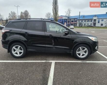 Черный Форд Эскейп, объемом двигателя 2 л и пробегом 232 тыс. км за 10000 $, фото 9 на Automoto.ua