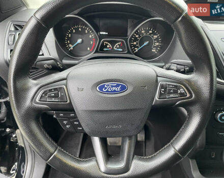 Черный Форд Эскейп, объемом двигателя 2.5 л и пробегом 197 тыс. км за 13000 $, фото 60 на Automoto.ua