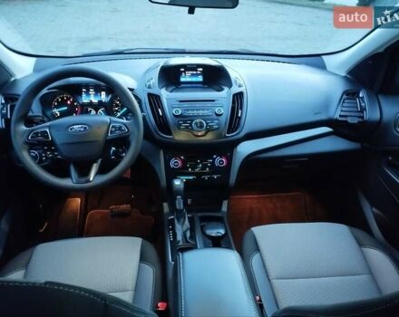 Черный Форд Эскейп, объемом двигателя 1.5 л и пробегом 219 тыс. км за 10500 $, фото 17 на Automoto.ua