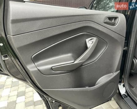 Черный Форд Эскейп, объемом двигателя 2.5 л и пробегом 197 тыс. км за 13000 $, фото 63 на Automoto.ua