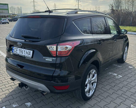 Черный Форд Эскейп, объемом двигателя 2 л и пробегом 33 тыс. км за 17000 $, фото 2 на Automoto.ua