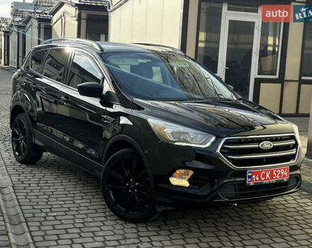 Черный Форд Эскейп, объемом двигателя 1.5 л и пробегом 151 тыс. км за 11990 $, фото 10 на Automoto.ua