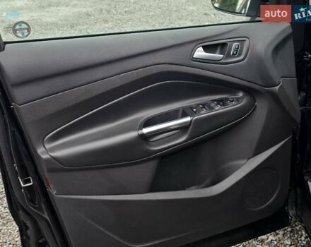 Черный Форд Эскейп, объемом двигателя 1.5 л и пробегом 86 тыс. км за 13999 $, фото 2 на Automoto.ua