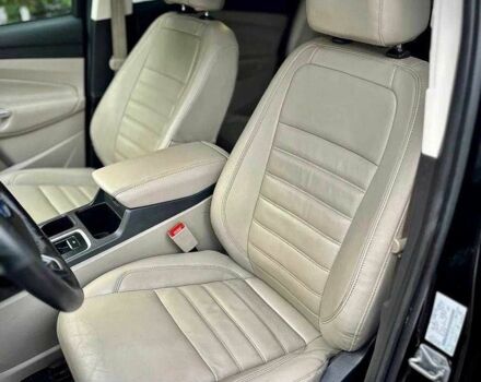 Черный Форд Эскейп, объемом двигателя 2 л и пробегом 134 тыс. км за 8400 $, фото 12 на Automoto.ua