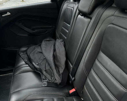 Черный Форд Эскейп, объемом двигателя 2 л и пробегом 208 тыс. км за 10999 $, фото 21 на Automoto.ua