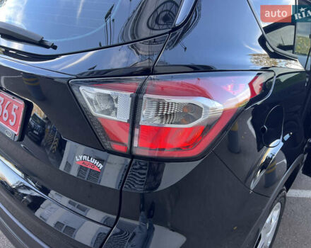 Форд Эскейп 2017 в Киеве на Automoto.ua Черный Форд Эскейп, объемом двигателя 2.5 л и пробегом 98 тыс. км за 13500 $, фото 43 на Automoto.ua