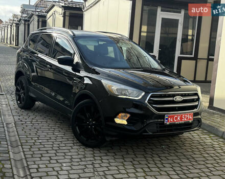 Черный Форд Эскейп, объемом двигателя 1.5 л и пробегом 151 тыс. км за 11990 $, фото 5 на Automoto.ua