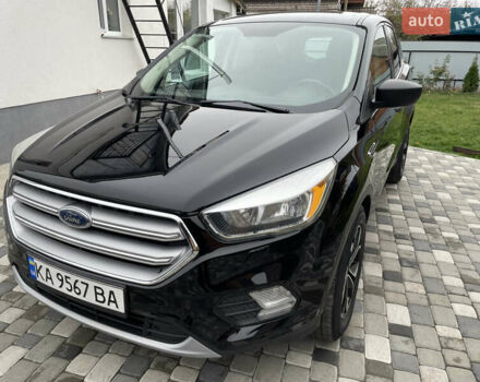 Черный Форд Эскейп, объемом двигателя 2.5 л и пробегом 197 тыс. км за 13000 $, фото 1 на Automoto.ua