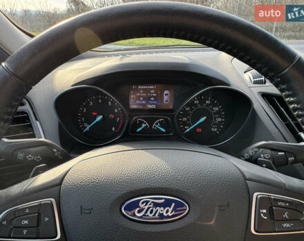 Черный Форд Эскейп, объемом двигателя 2 л и пробегом 33 тыс. км за 17000 $, фото 42 на Automoto.ua