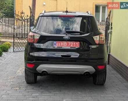 Черный Форд Эскейп, объемом двигателя 1.5 л и пробегом 147 тыс. км за 12999 $, фото 5 на Automoto.ua