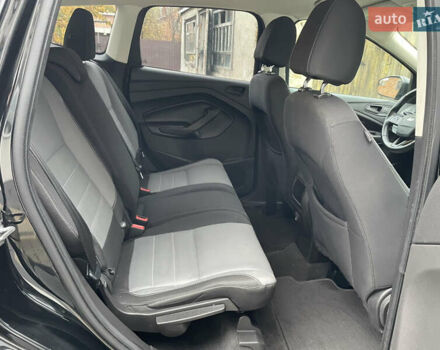 Черный Форд Эскейп, объемом двигателя 2.5 л и пробегом 197 тыс. км за 13000 $, фото 64 на Automoto.ua