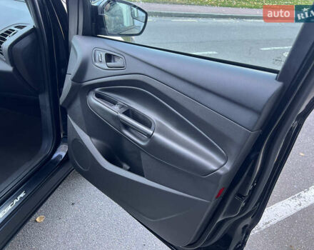 Форд Эскейп 2017 в Киеве на Automoto.ua Черный Форд Эскейп, объемом двигателя 2.5 л и пробегом 98 тыс. км за 13500 $, фото 26 на Automoto.ua