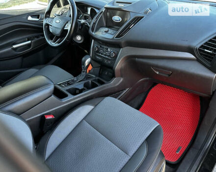 Черный Форд Эскейп, объемом двигателя 1.5 л и пробегом 128 тыс. км за 11300 $, фото 18 на Automoto.ua