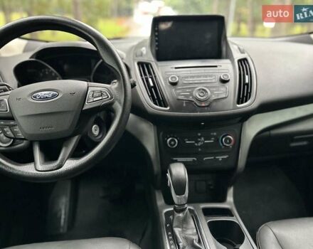 Черный Форд Эскейп, объемом двигателя 2.49 л и пробегом 129 тыс. км за 12450 $, фото 23 на Automoto.ua