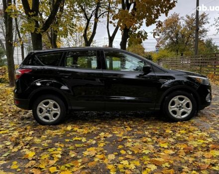 Черный Форд Эскейп, объемом двигателя 2.5 л и пробегом 201 тыс. км за 15290 $, фото 6 на Automoto.ua