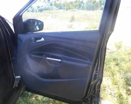 Форд Эскейп 2017 в Пирятине на Automoto.ua Черный Форд Эскейп, объемом двигателя 1.5 л и пробегом 122 тыс. км за 12880 $, фото 8 на Automoto.ua