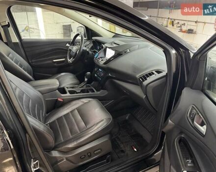 Черный Форд Эскейп, объемом двигателя 2 л и пробегом 88 тыс. км за 17000 $, фото 13 на Automoto.ua