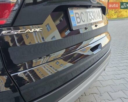 Черный Форд Эскейп, объемом двигателя 1.5 л и пробегом 106 тыс. км за 10999 $, фото 44 на Automoto.ua