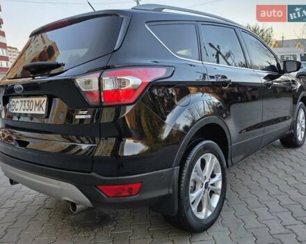Черный Форд Эскейп, объемом двигателя 1.5 л и пробегом 106 тыс. км за 10999 $, фото 3 на Automoto.ua
