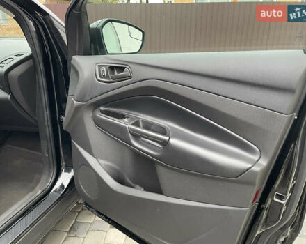 Черный Форд Эскейп, объемом двигателя 2.5 л и пробегом 197 тыс. км за 13000 $, фото 45 на Automoto.ua