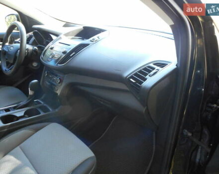 Форд Эскейп 2017 в Пирятине на Automoto.ua Черный Форд Эскейп, объемом двигателя 1.5 л и пробегом 122 тыс. км за 12880 $, фото 9 на Automoto.ua