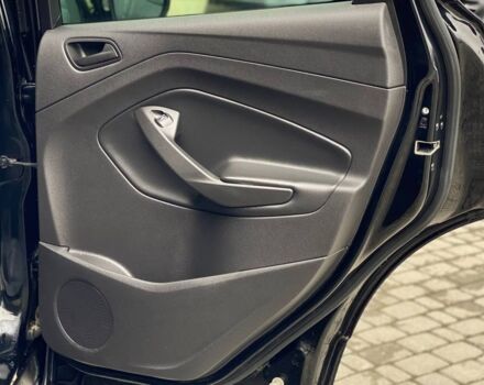 Черный Форд Эскейп, объемом двигателя 2.5 л и пробегом 200 тыс. км за 13300 $, фото 18 на Automoto.ua