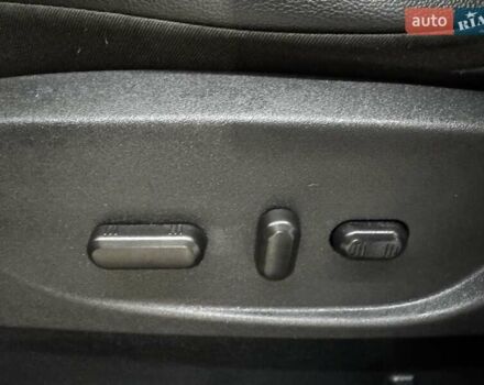Черный Форд Эскейп, объемом двигателя 2 л и пробегом 88 тыс. км за 17000 $, фото 9 на Automoto.ua