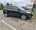 Черный Форд Эскейп, объемом двигателя 2 л и пробегом 200 тыс. км за 13500 $, фото 1 на Automoto.ua