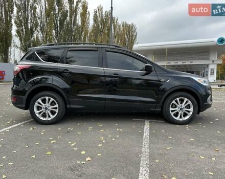 Форд Эскейп 2017 в Киеве на Automoto.ua Черный Форд Эскейп, объемом двигателя 1.5 л и пробегом 88 тыс. км за 11990 $, фото 3 на Automoto.ua