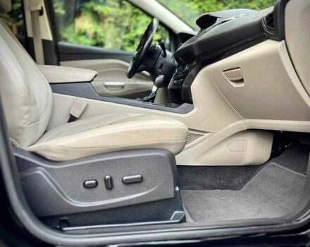 Черный Форд Эскейп, объемом двигателя 2 л и пробегом 134 тыс. км за 8400 $, фото 18 на Automoto.ua