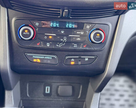 Черный Форд Эскейп, объемом двигателя 1.5 л и пробегом 143 тыс. км за 12999 $, фото 55 на Automoto.ua