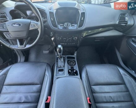 Чорний Форд Ескейп, об'ємом двигуна 2 л та пробігом 76 тис. км за 15900 $, фото 15 на Automoto.ua