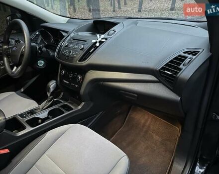 Чорний Форд Ескейп, об'ємом двигуна 2.5 л та пробігом 173 тис. км за 13200 $, фото 9 на Automoto.ua