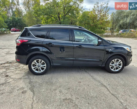Черный Форд Эскейп, объемом двигателя 1.5 л и пробегом 191 тыс. км за 10000 $, фото 1 на Automoto.ua