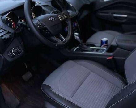 Черный Форд Эскейп, объемом двигателя 1.5 л и пробегом 132 тыс. км за 9300 $, фото 4 на Automoto.ua