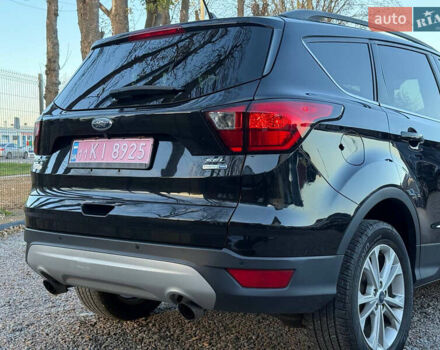 Черный Форд Эскейп, объемом двигателя 1.5 л и пробегом 147 тыс. км за 12600 $, фото 15 на Automoto.ua