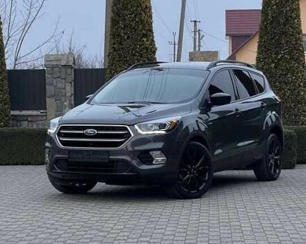 Черный Форд Эскейп, объемом двигателя 1.5 л и пробегом 132 тыс. км за 9300 $, фото 1 на Automoto.ua