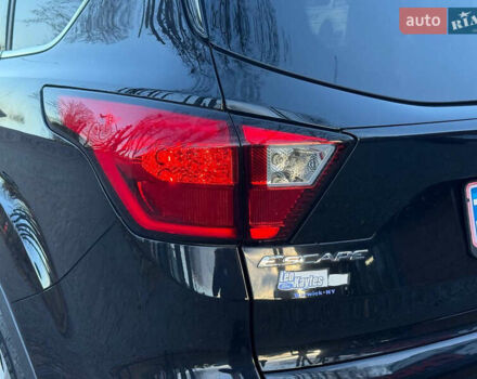 Черный Форд Эскейп, объемом двигателя 1.5 л и пробегом 147 тыс. км за 12600 $, фото 12 на Automoto.ua