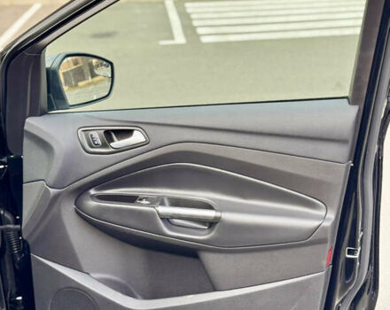 Черный Форд Эскейп, объемом двигателя 1.5 л и пробегом 143 тыс. км за 12999 $, фото 29 на Automoto.ua