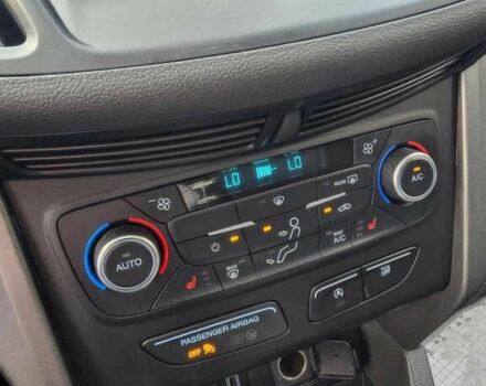 Форд Ескейп 2018 у Львові на Automoto.ua Чорний Форд Ескейп, об'ємом двигуна 1.5 л та пробігом 49 тис. км за 11000 $, фото 7 на Automoto.ua