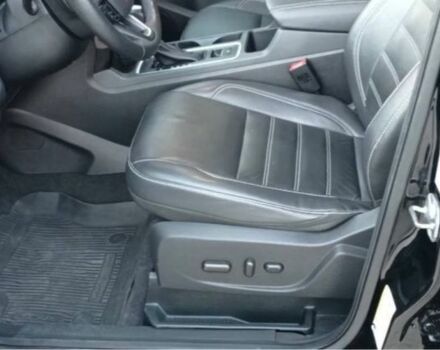 Черный Форд Эскейп, объемом двигателя 2 л и пробегом 98 тыс. км за 8900 $, фото 3 на Automoto.ua