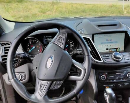 Черный Форд Эскейп, объемом двигателя 1.5 л и пробегом 115 тыс. км за 13500 $, фото 3 на Automoto.ua