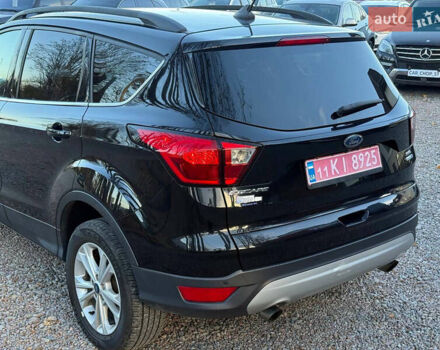 Черный Форд Эскейп, объемом двигателя 1.5 л и пробегом 147 тыс. км за 12600 $, фото 10 на Automoto.ua