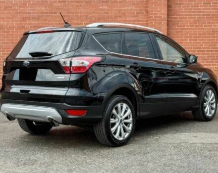 Черный Форд Эскейп, объемом двигателя 2 л и пробегом 99 тыс. км за 3500 $, фото 4 на Automoto.ua