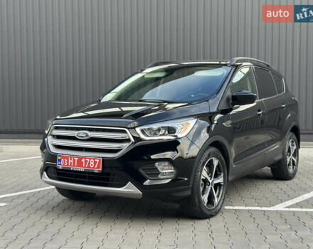 Черный Форд Эскейп, объемом двигателя 1.5 л и пробегом 142 тыс. км за 12990 $, фото 2 на Automoto.ua