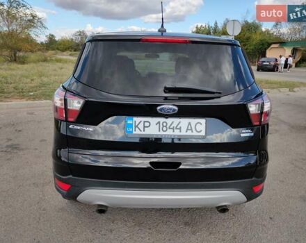 Черный Форд Эскейп, объемом двигателя 1.5 л и пробегом 115 тыс. км за 13500 $, фото 5 на Automoto.ua