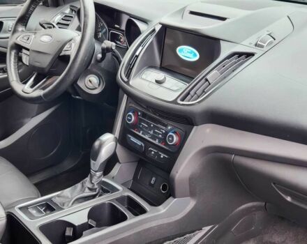 Черный Форд Эскейп, объемом двигателя 1.5 л и пробегом 34 тыс. км за 5500 $, фото 5 на Automoto.ua